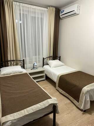 Гостевой дом Шолтатия Судак Двухместный номер с 2 отдельными кроватями-1