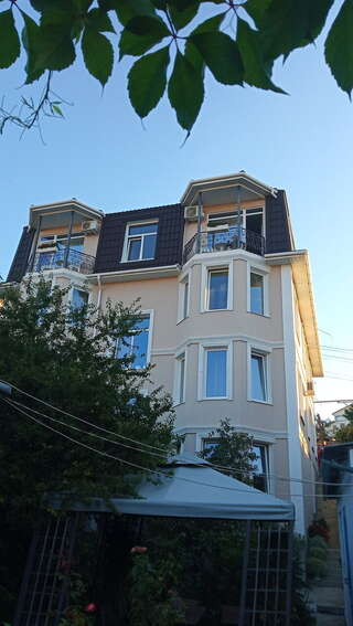 Гостевой дом Шолтатия Судак-7